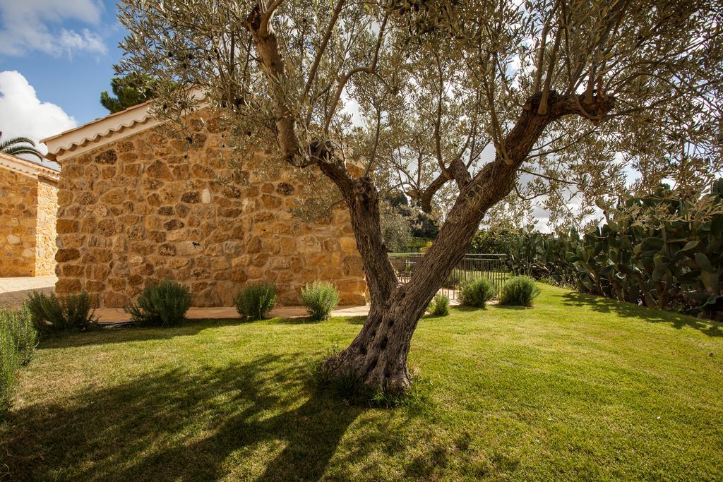 הוילה Aragona Agriturismo Feudo Muxarello מראה חיצוני תמונה