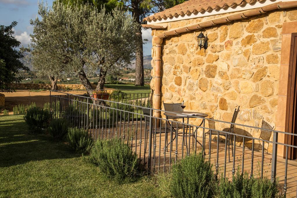 Aragona Agriturismo Feudo Muxarello מראה חיצוני תמונה