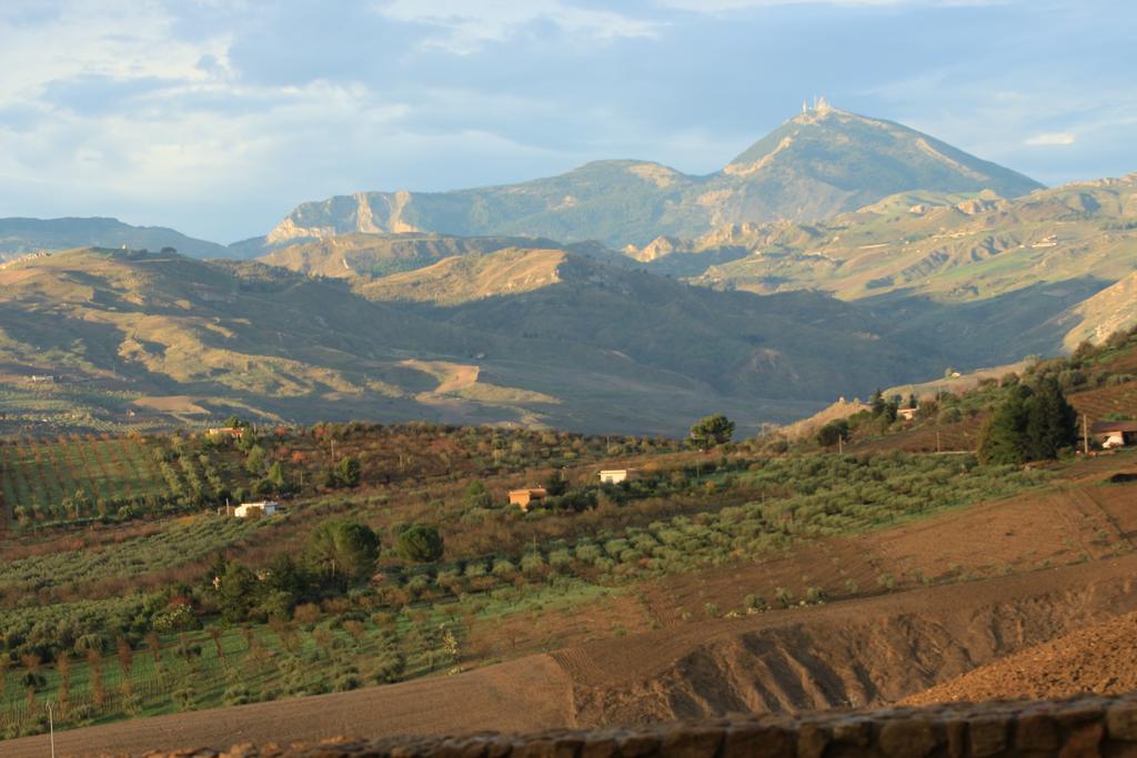 הוילה Aragona Agriturismo Feudo Muxarello מראה חיצוני תמונה