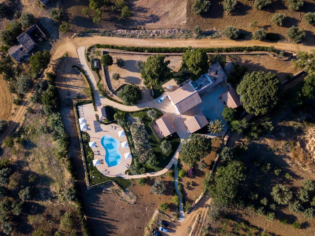 הוילה Aragona Agriturismo Feudo Muxarello מראה חיצוני תמונה